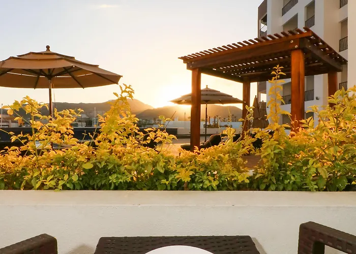 Medano And Hotel Cabo San Lucas